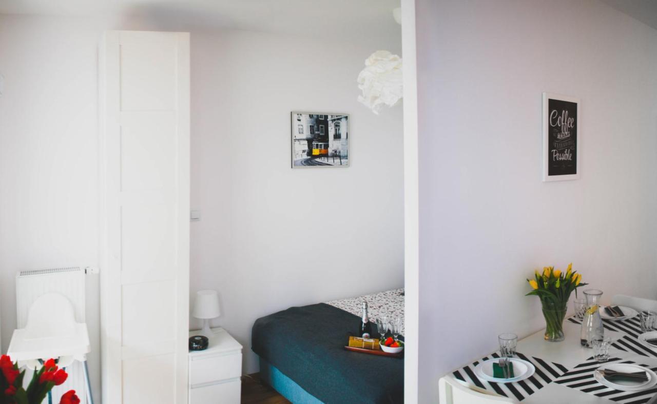 Ferienwohnung Project Comfort Apartament Potrzebna 55/29 Warszawa Exterior foto